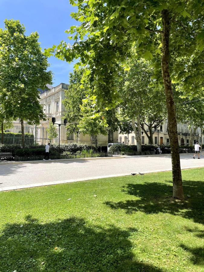 Roma Divine Home Cinema Et Jardin Nîmes Exterior foto